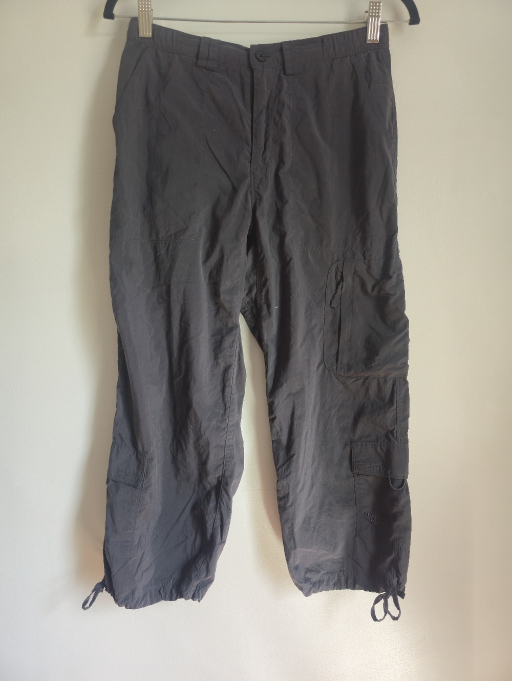 North Face Womens Gray Cargo Nylon Capri Hiking Secret Inside Pocket Pants
